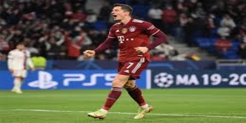 布坎南帽子戏法主宰比赛 —  雷火电竞