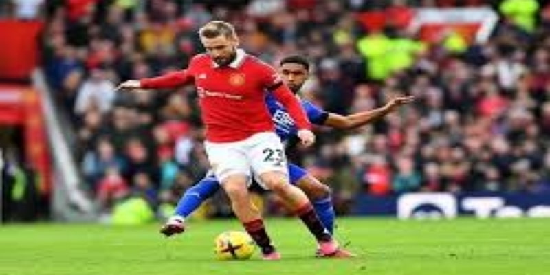 曼联与巴萨的争夺战策略 -雷火电竞