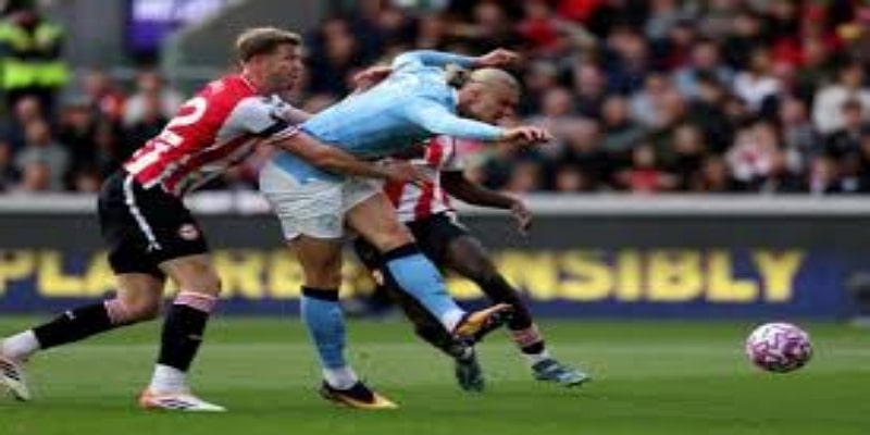 比赛中不可忽视的心理暗战：哈兰德成为冲突中心-雷火电竞