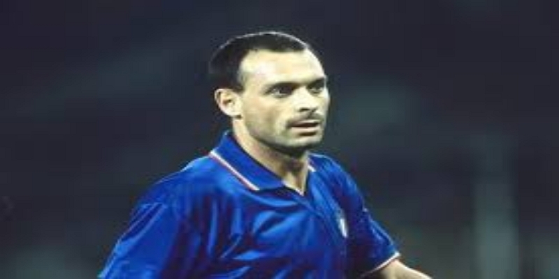 比赛回顾：德比郡女足制胜策略与战术执行-雷火电竞