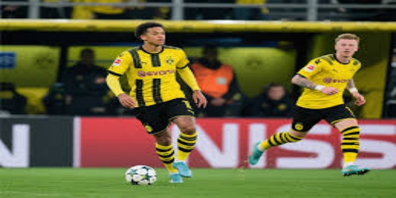 雷火电竞战术视角-阵型克制与核心封锁决定比赛走势- 雷火电竞