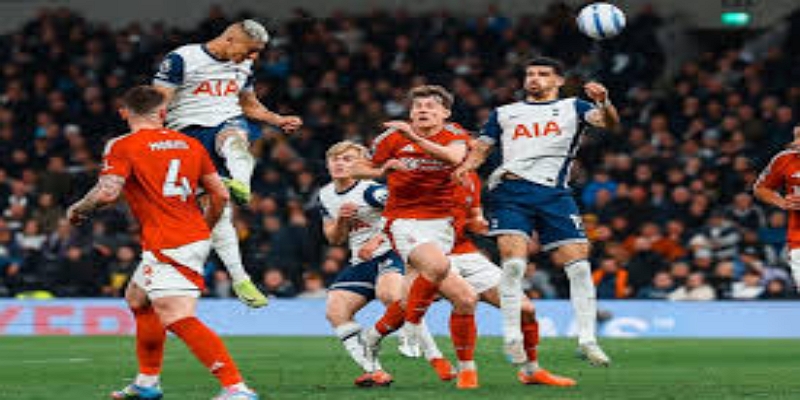 雷火电竞现场还原-换人决定引爆球迷情绪 -雷火电竞