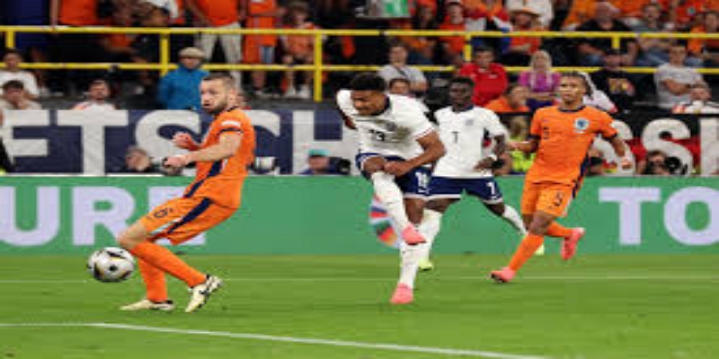 左路人选仍存变数：雷火电竞解析索斯盖特的谨慎思路- 雷火电竞