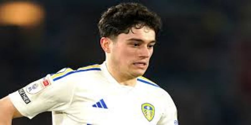 攻防解析：利兹联如何掌控比赛节奏- 雷火电竞