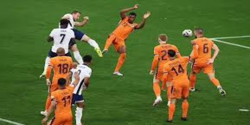 防守优先策略成主线：雷火电竞聚焦特里皮尔对位邓弗里斯- 雷火电竞