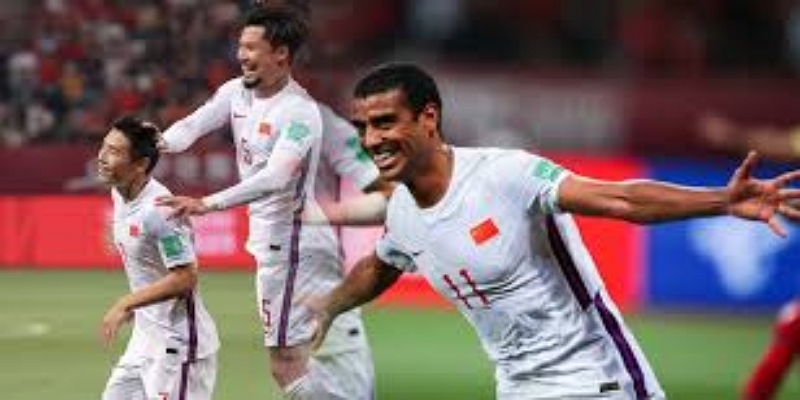 克拉克的挑战：如何在绝境中带队反弹？ - 雷火电竞